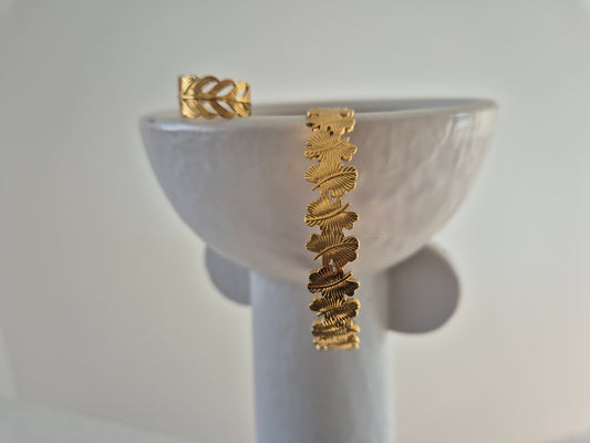 Minka cuff