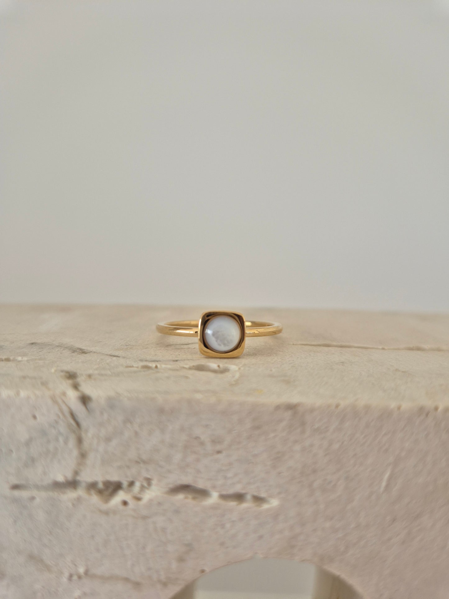 Stella ring