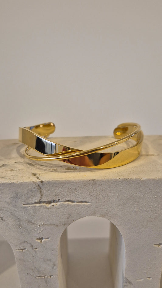 Veronica cuff